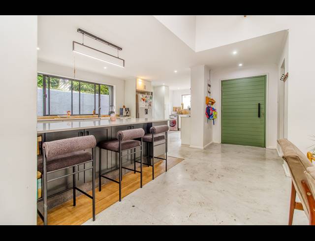 3 BEDROOM HOUSE FOR SALE IN CEDAR LAKES